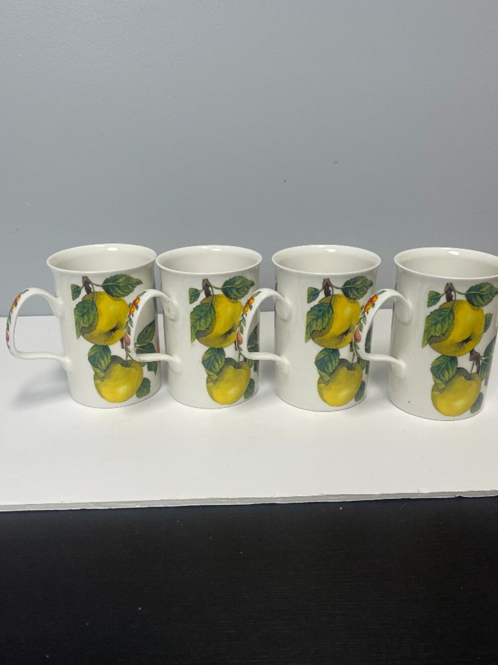 Roy Kirkham Worcester Fruit Bone China Mugs Set of 4 1997